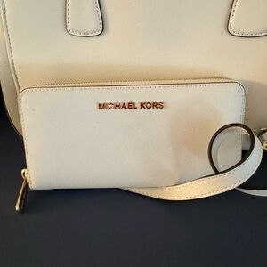 Michael Kors- Hand or Crossbody Leather in Optic White- Matching Wallet Included